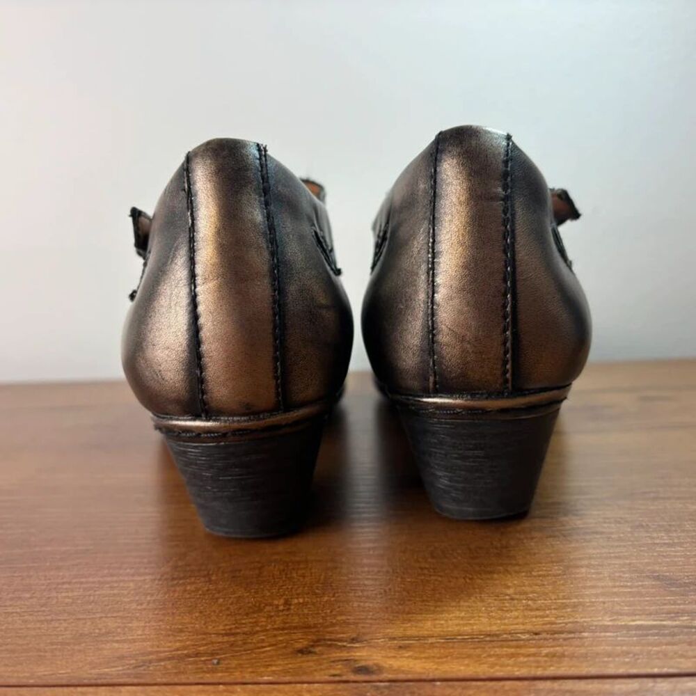 Cobb Hill New Balance Metallic Bronze Pewter Leather T-Strap Mary Jane Heels 8.5 - Picture 4 of 12